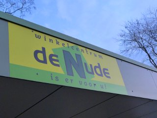 Winkelcentrum De Nude Wageningen vlakbij Hoogvliet